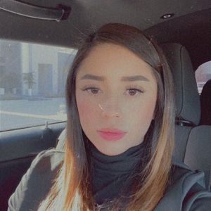 Meet your Posher, Yajaira